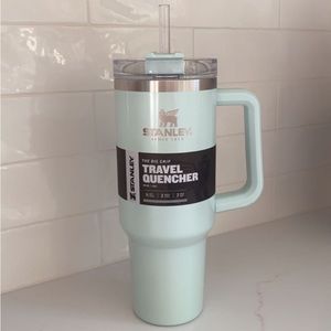 RARE Spearmint Pearlescent Stanley Quencher Tumbler - 40oz